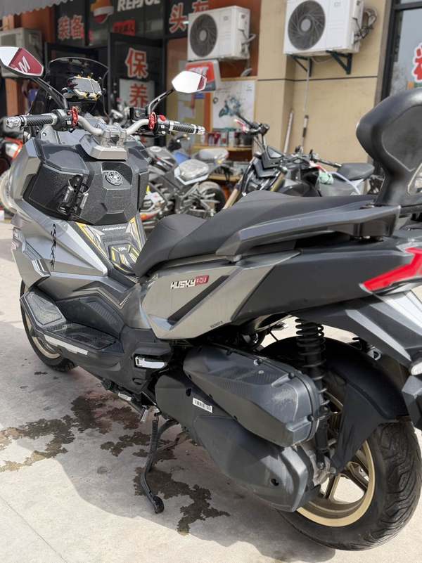 二手三阳哈士奇 Husky ADV300