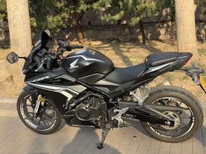 二手本田CBR400R