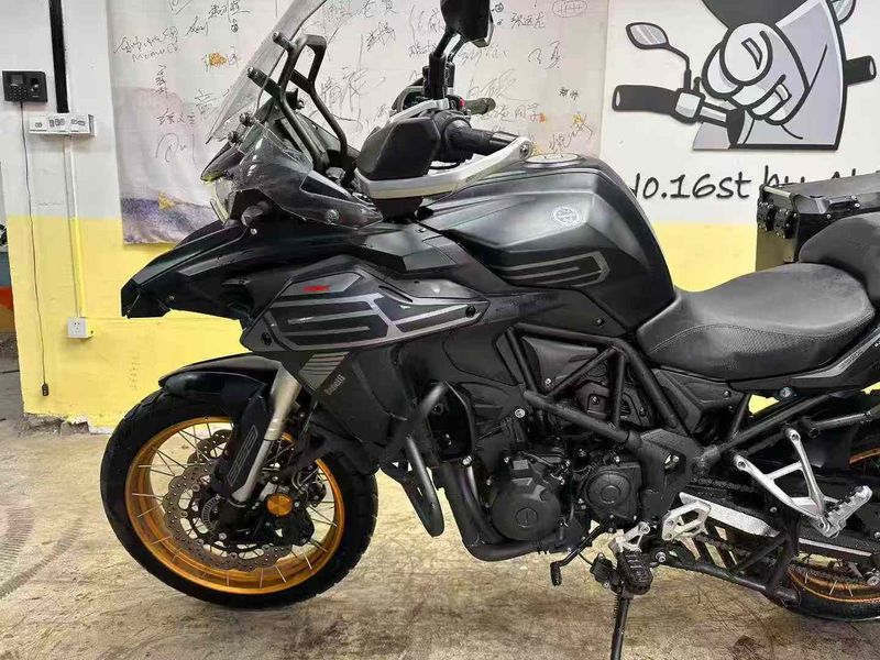 二手贝纳利TRK552