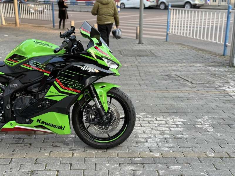 二手川崎ZX-4R