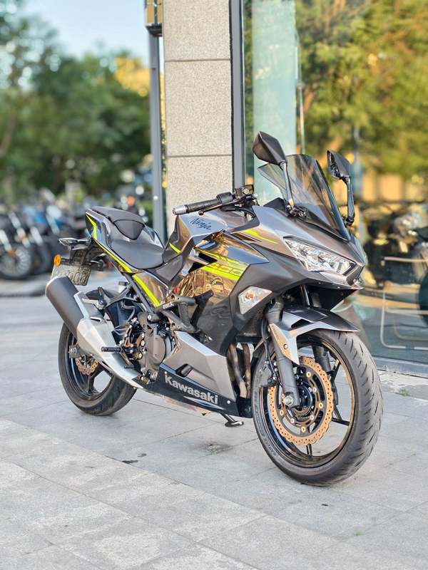 二手川崎Ninja 400