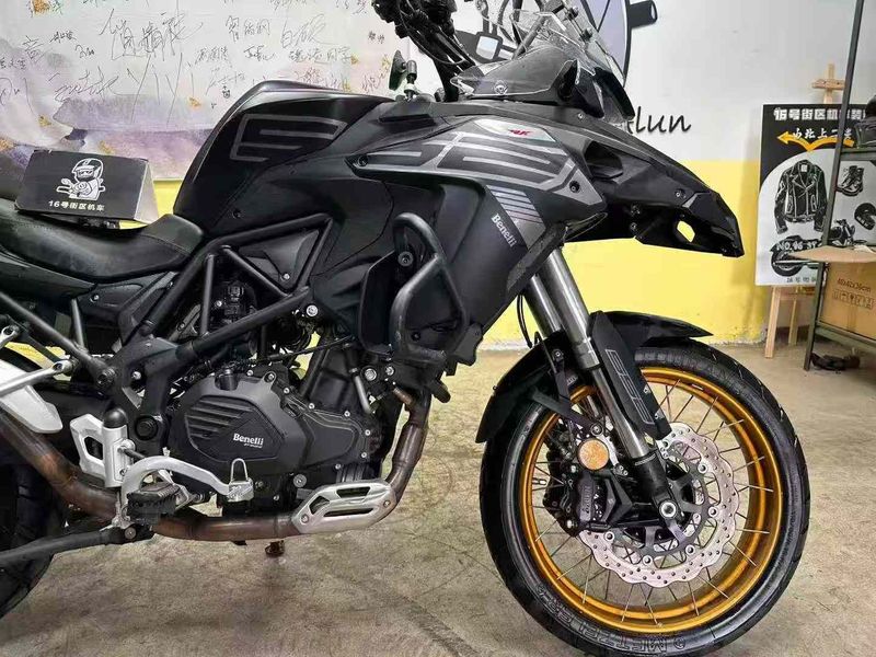 二手贝纳利TRK552