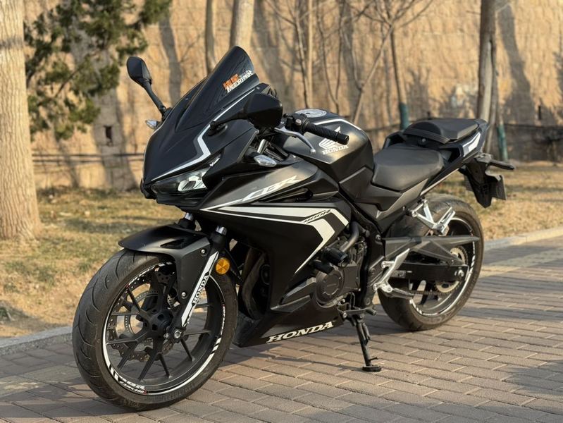 二手本田CBR400R