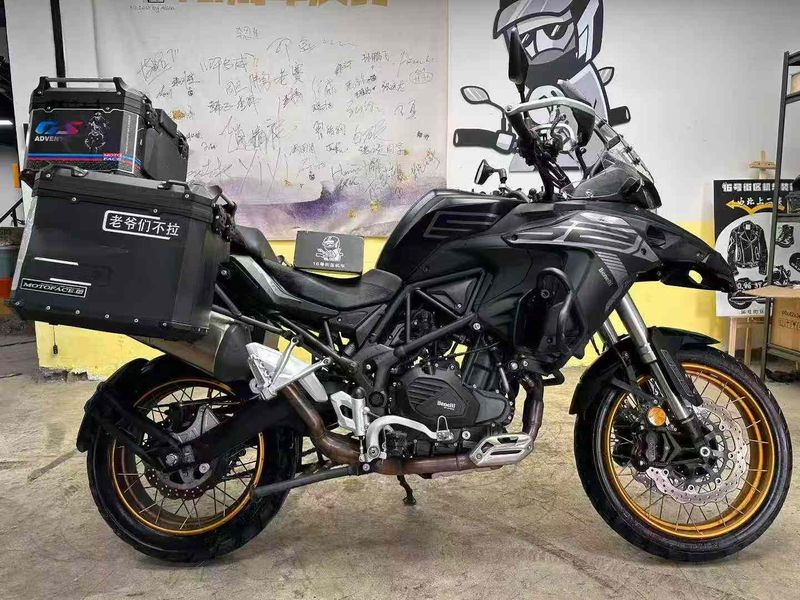 二手贝纳利TRK552