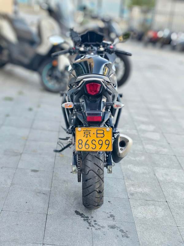 二手豪爵铃木GSX250R