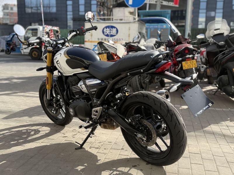 二手凯旋Speed 400