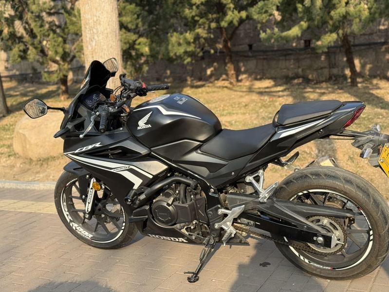 二手本田CBR400R
