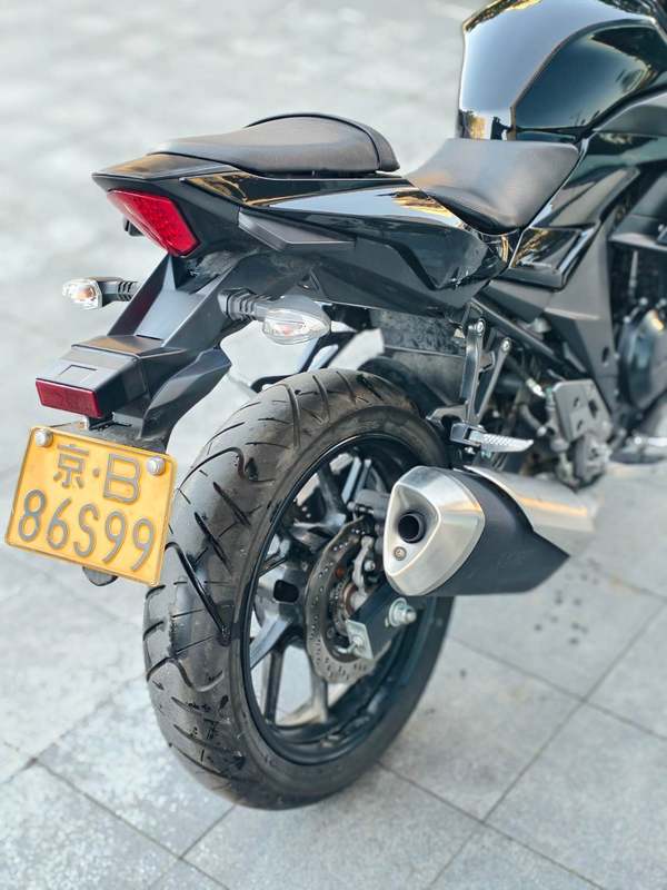 二手豪爵铃木GSX250R