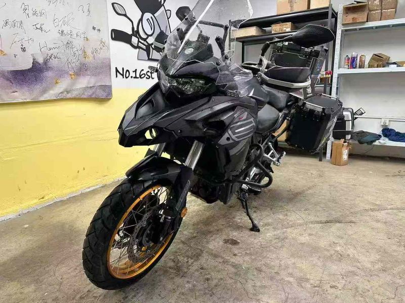 二手贝纳利TRK552