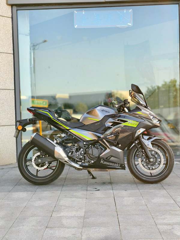 二手川崎Ninja 400