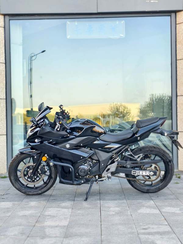 二手豪爵铃木GSX250R