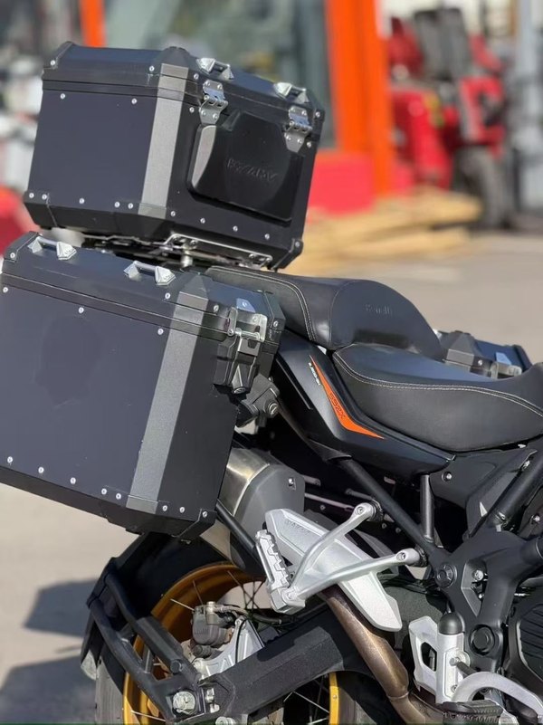 二手贝纳利TRK552