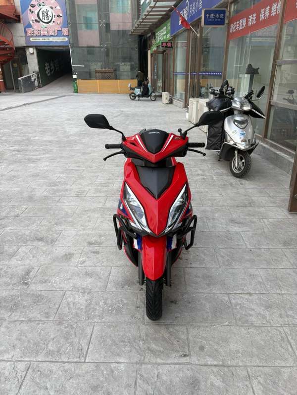 二手新大洲本田裂行 RX125Fi