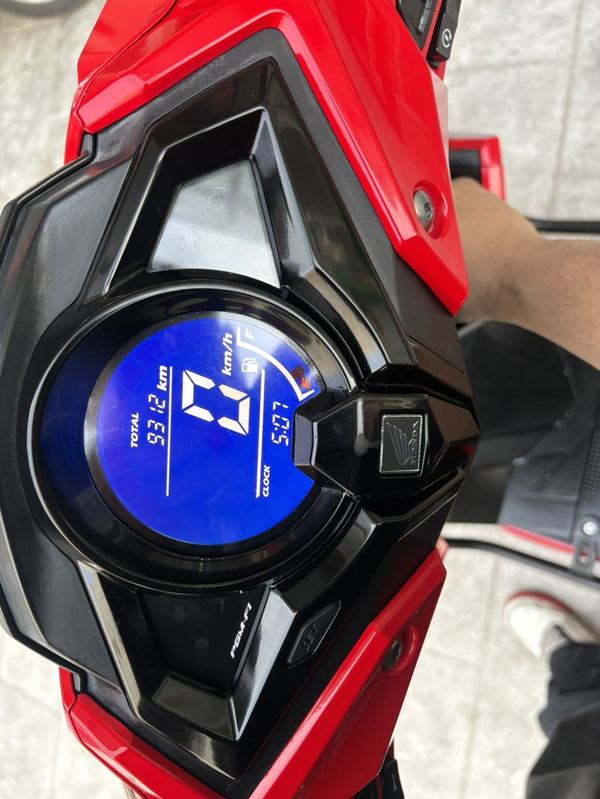 二手新大洲本田裂行 RX125Fi