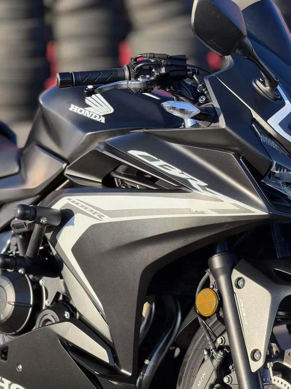 二手本田CBR400R