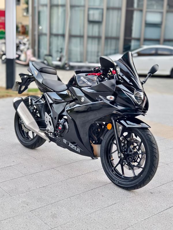 二手豪爵铃木GSX250R