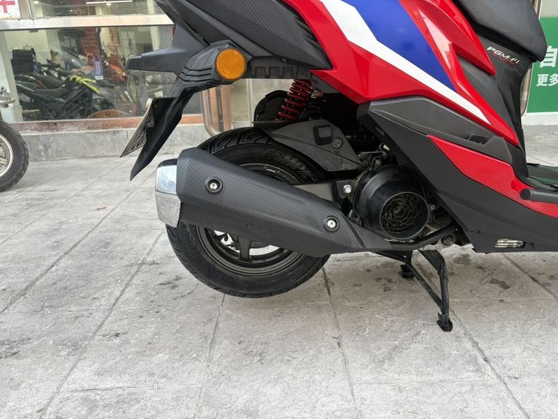 二手新大洲本田裂行 RX125Fi