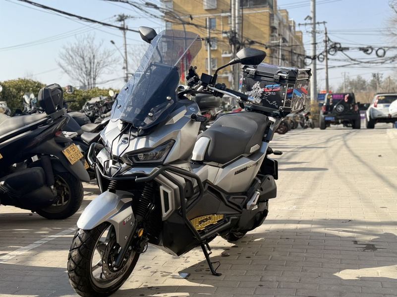 二手三阳哈士奇 Husky ADV150