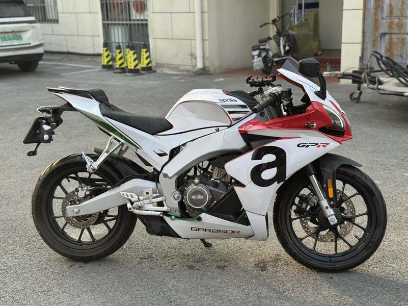 二手宗申阿普利亚GPR250R