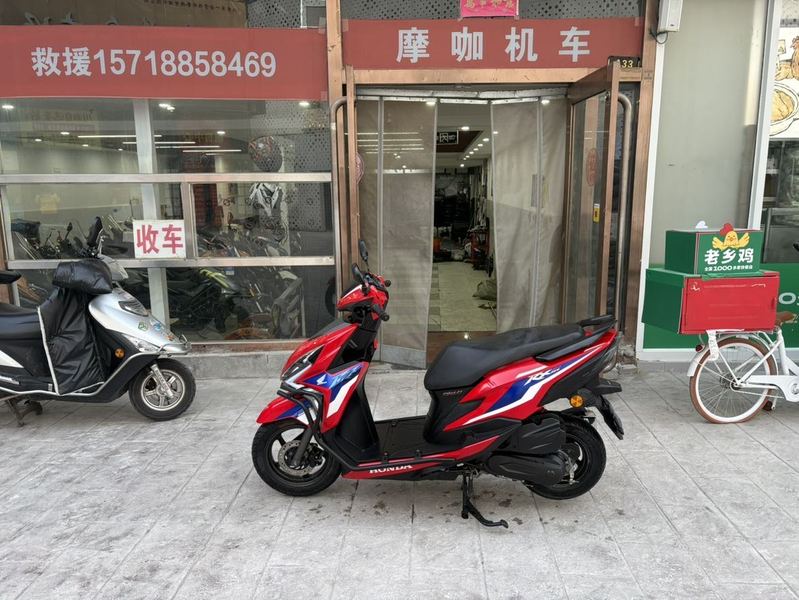 二手新大洲本田裂行 RX125Fi