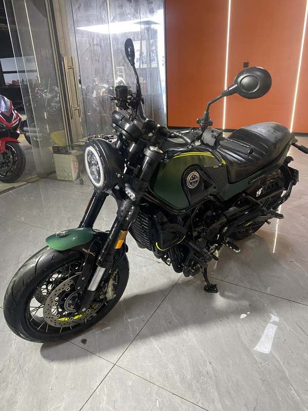 二手贝纳利幼狮 Leoncino 500