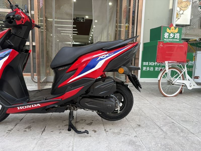 二手新大洲本田裂行 RX125Fi