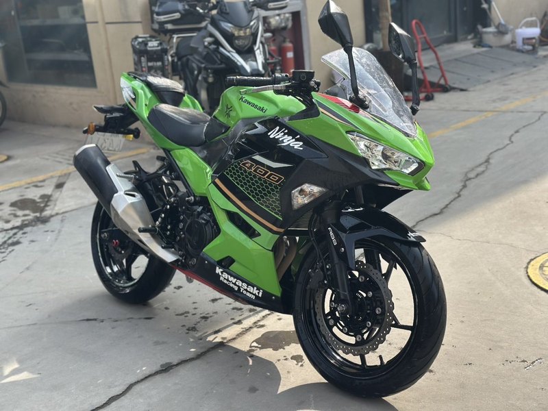 二手川崎Ninja 400