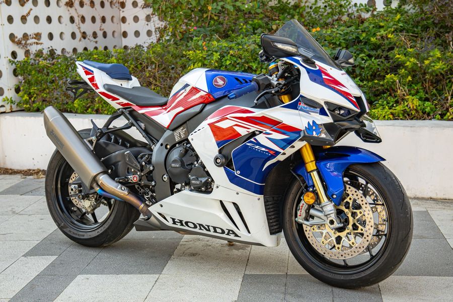 二手本田CBR 1000 RR-R