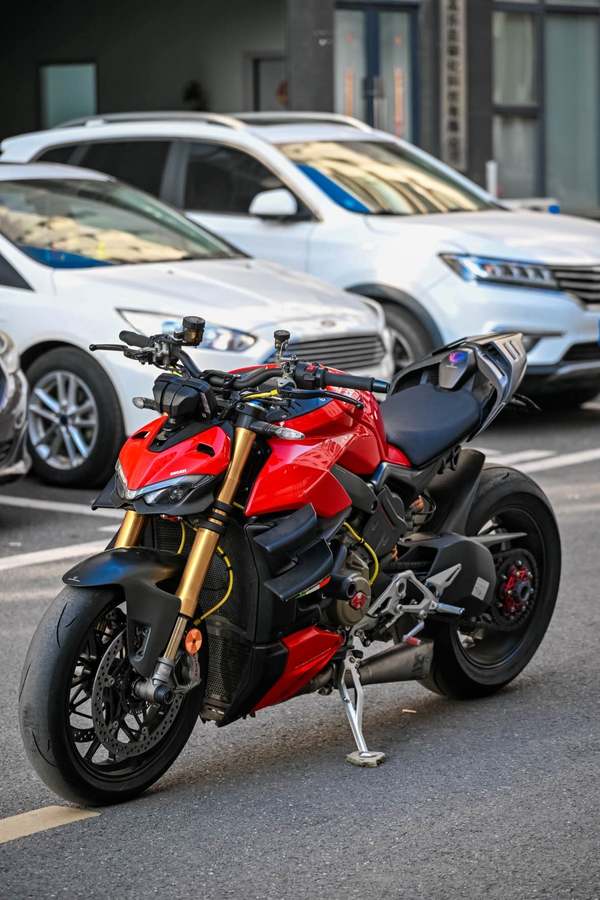 二手杜卡迪Street Fighter V4