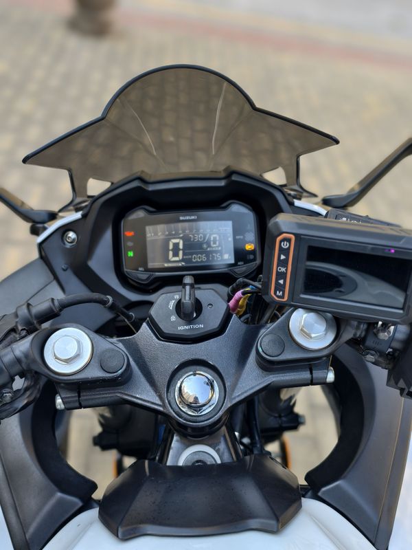 二手豪爵铃木GSX250R