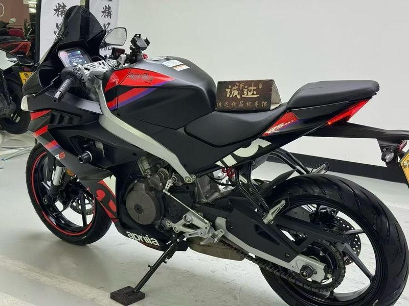 二手阿普利亚RS 457