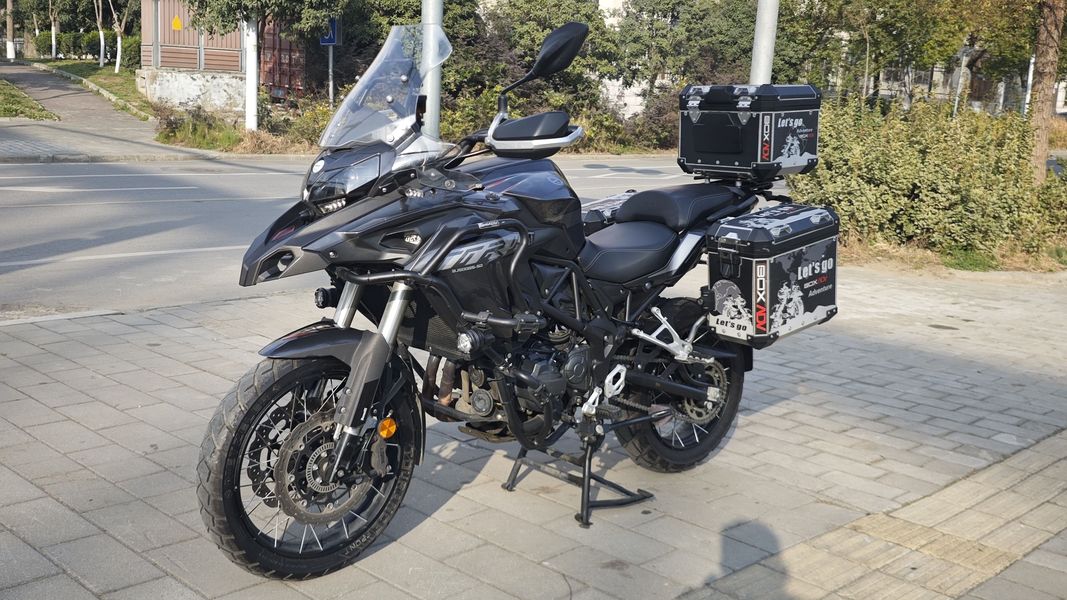 二手贝纳利金鹏 TRK502