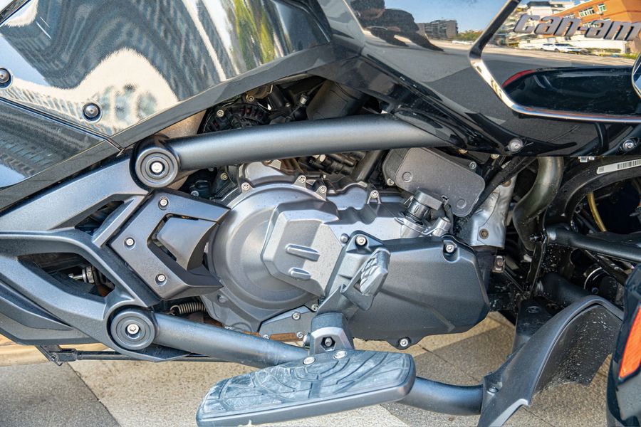 二手庞巴迪Spyder F3 