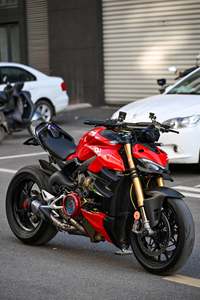 二手杜卡迪Street Fighter V4