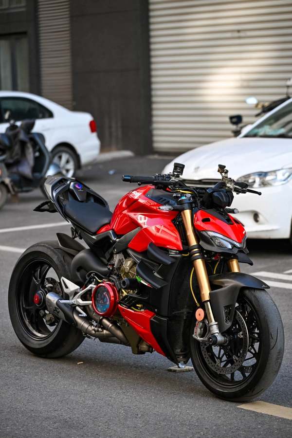 二手杜卡迪Street Fighter V4