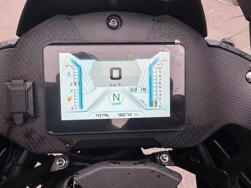 二手贝纳利TRK552