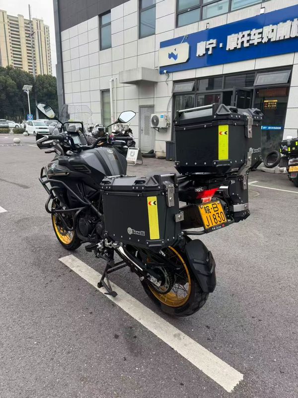 二手贝纳利TRK552