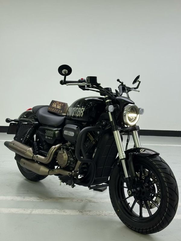 二手QJMOTOR闪300