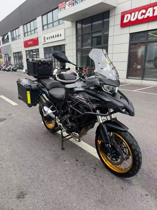 二手贝纳利TRK552