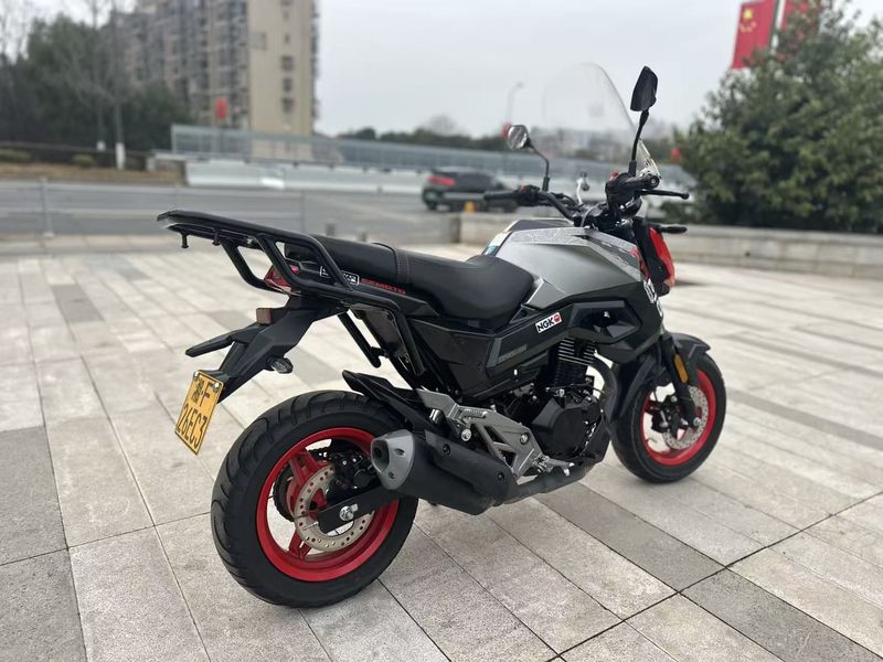 二手春风ST狒狒