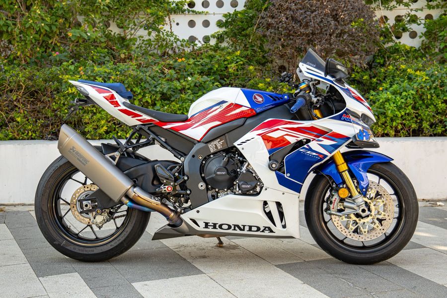 二手本田CBR 1000 RR-R