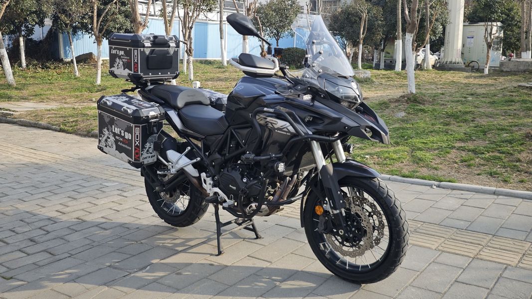 二手贝纳利金鹏 TRK502