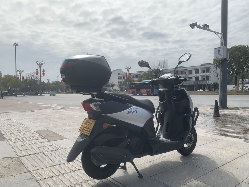 二手建设雅马哈旭鹰125