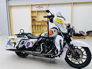 二手哈雷戴维森大道滑翔 Street Glide
