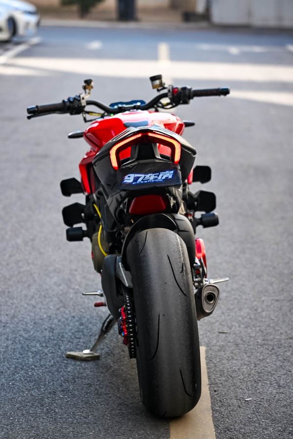 二手杜卡迪Street Fighter V4