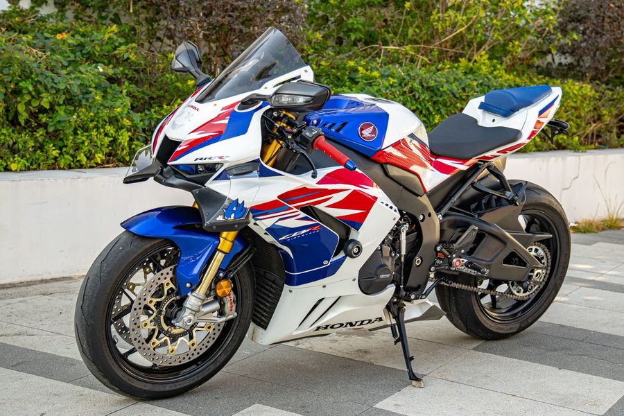 二手本田CBR 1000 RR-R