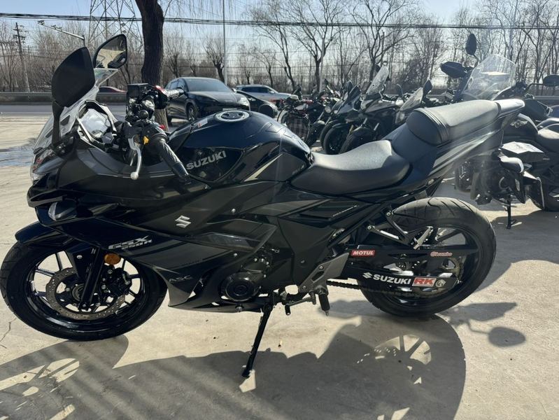 二手豪爵铃木GSX250R