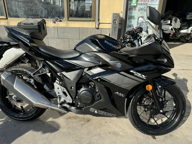 二手豪爵铃木GSX250R