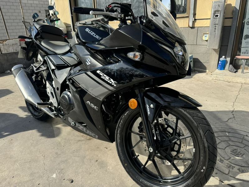 二手豪爵铃木GSX250R