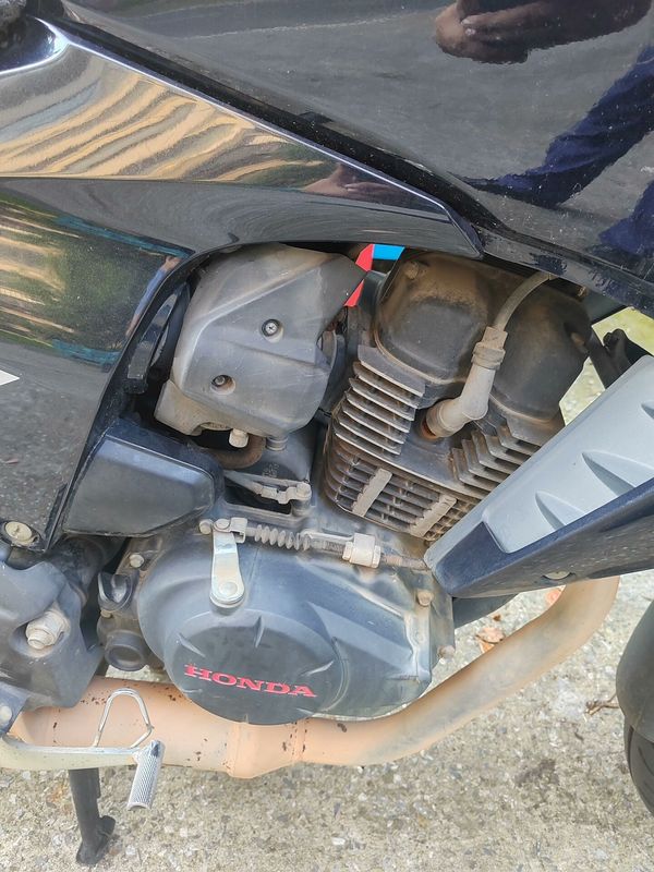 二手五羊本田RR150 幻影